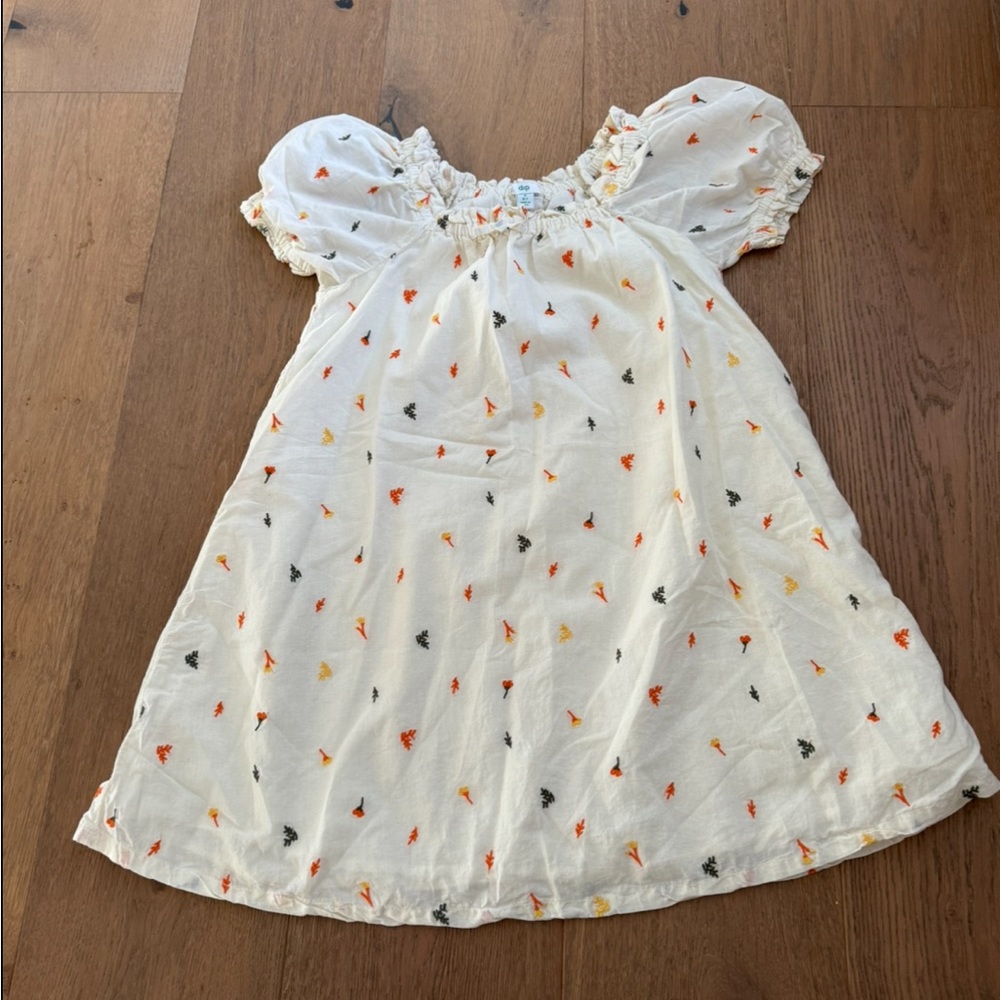 💙 DIP kids dress 6 💙 $10 when you buy 4 or more 💙